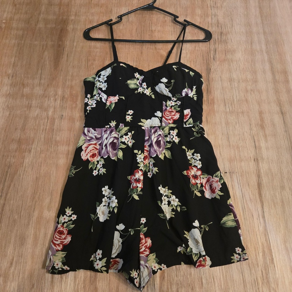 Black Floral Romper Small Sweetheart Neck Smocked Back Pockets‎ Cottagecore Boho